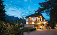 Garni Hotel Torkelbündte Отели в г. Бад-Рагац