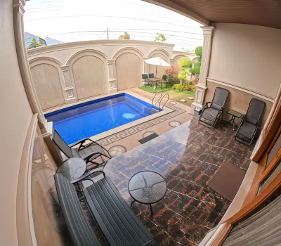 Villa Casa Baiti Syariah Malioboro Hoteller i Bener