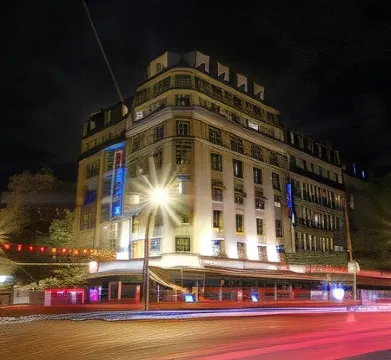 Hôtel du Lion Отели рядом с достопримечательностью «14-й округ: Монпарнас»