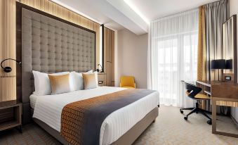 1. Ramada b..