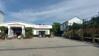 Khach San Ngoc HAN Hotels in der Nähe von Quan Âm lộ thiên núi Cấm