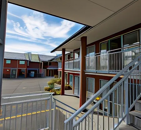 Cranford Oak Motel Отели рядом с достопримечательностью «Папани»