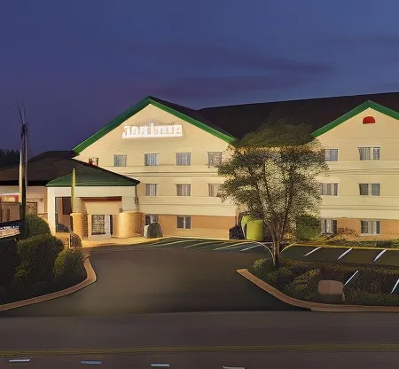 Radisson Hotel & Conference Center Rockford