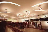 Visakka's The Amethyst Hotel Palani
