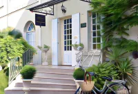 Hôtel le Plantagenet Hotel di Cravant-les-Coteaux