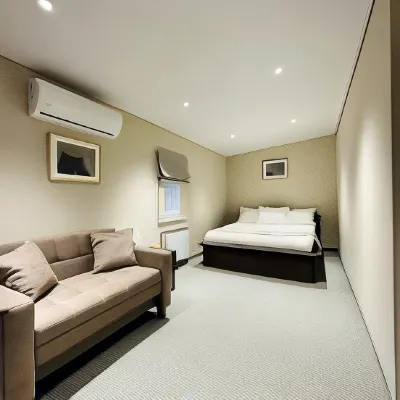 Loft Arkheologicheskiy Kompleks Dunino 주변 호텔