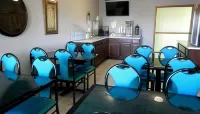 Super 8 by Wyndham Smithville/Kansas City Hotels in Smithville