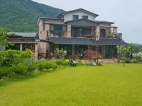 Jecheon Moonlight Scenery Hotels near Deogjusa