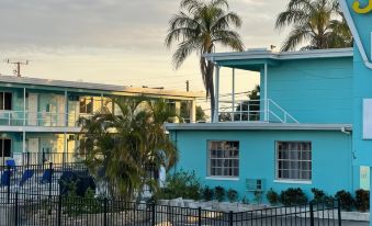 Sea Jay Motel and Marina