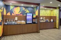 底特律坎頓萬楓酒店及套房 - 早餐