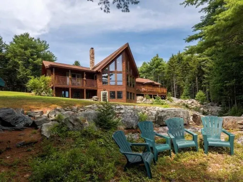 Summer & Fall Availability!! Private Coastal Log Cabin, View of the Maine Coast.