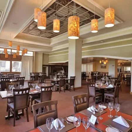 Tri Hotel
