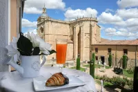Hotel Arcos Catedral