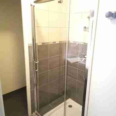 Hôtel Restaurant Bar du Commerce - KB HOTEL GROUP Rooms