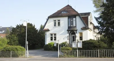 Höhen Hotel Viersen Отели рядом с достопримечательностью «Beobachtungsturm Vogelschutzgebiet Nette»