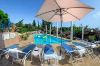 Wonderful Quiet Area, Completely Privacy, Large Private Pool, Colourful Garden - 3 stjerner