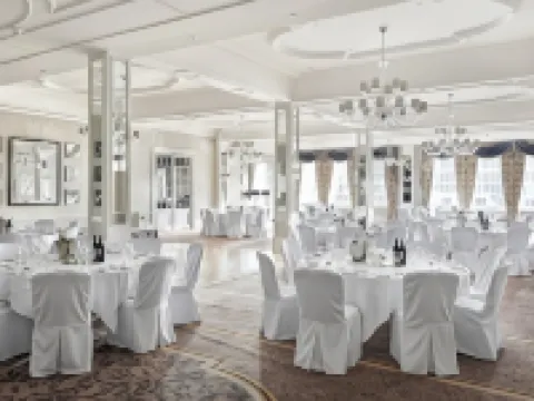 里士滿希爾酒店 里士滿酒店