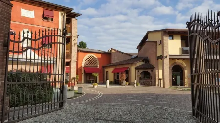 Luna Residence Hotel