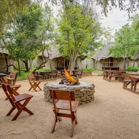 Warthogs Bush Lodge