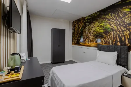 Acar Airport Hotel Plus