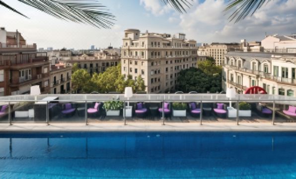 NH Collection Podium