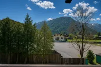 Two Brothers Inn - Mountain view
