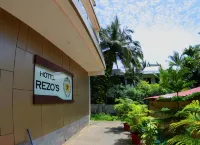 Hotel Rezo's