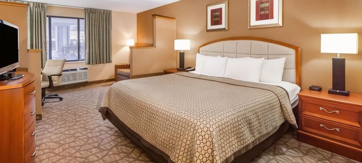 Quality Inn & Suites Hotels in Summit County