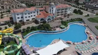 Holiday Inn AKTAU - SEASIDE by IHG - piscina