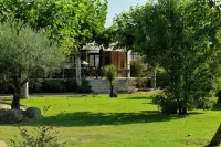 Hôtel Spa Restaurant la Madrague Hotels in Vescovato