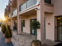 Kistücsök Food & Room Hotels in Balatonföldvári