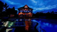 Aberdare Prestige & Royal Cottages - Pool