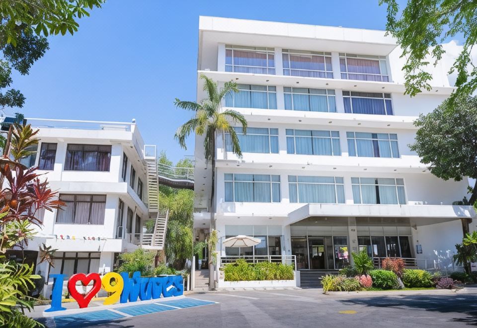 hotel overview picture