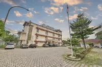 Cinere Inn & Residence - parking