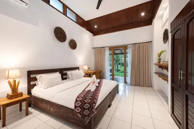 Murex Dive Resort Hotel dekat Lalumpe beach club