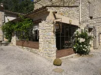 Mas en Baronnies Provençales Hotels in Sault