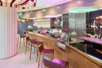 UNA HOTELS Varese - 酒吧