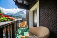 Hotel Tannbergerhof im Zentrum Von Lech - Mountain view
