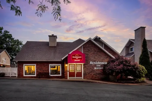 Residence Inn Binghamton فنادق في بينغامتون