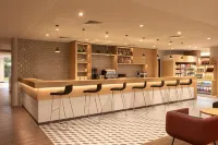 Holiday Inn Express Brussels - Airport Hotels in Diegem