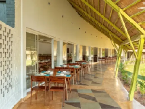 Red Earth Tadoba Hotels in Chandrapur District