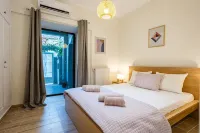 칼라마타 구시가지로의 탈출, 당신의 도시 오아시스 메시니아 현 호텔