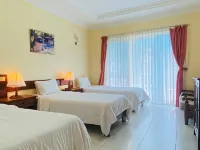 دون بوسكو هوتل سكول Hotels near أترس بيتش