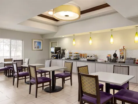La Quinta Inn & Suites by Wyndham Fresno Northwest