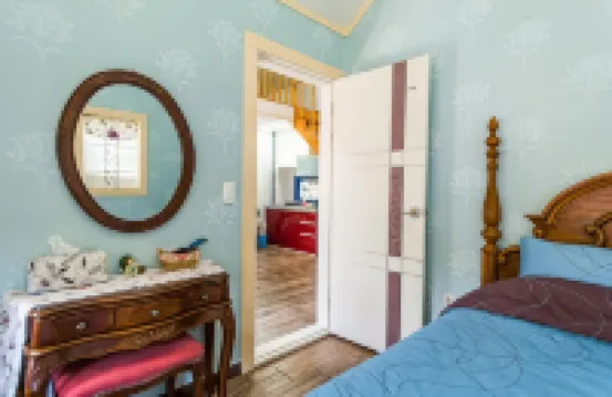 Sunny House