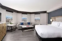 DoubleTree by Hilton Hotel Denver - Thornton