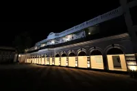 Saroja Heritage, Varanasi Các khách sạn gần Kabir Chaura Math