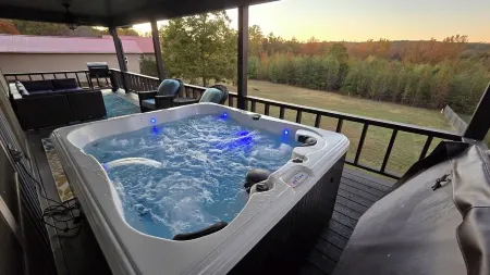 Lakefront Escape Отели в г. Сентер Пост Тауншип