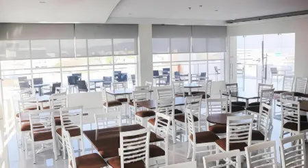 Everbright Hotel Ambon Отели в г. Sirimau