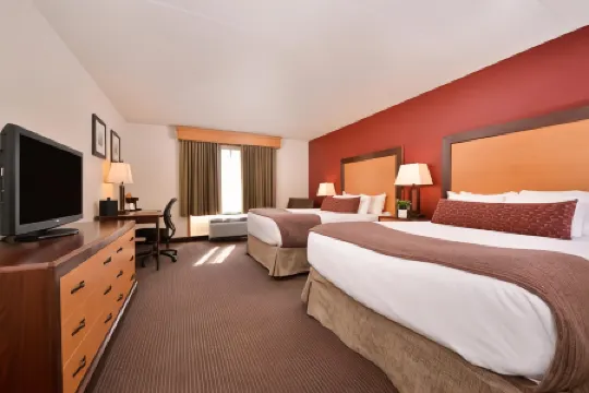 Best Western Plus Sidney Lodge